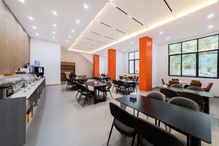 Zen · Ancient Tree Oxygen-rich Manor (Batang Ancient Tree Wishing Place Store) Отели в г. Батан