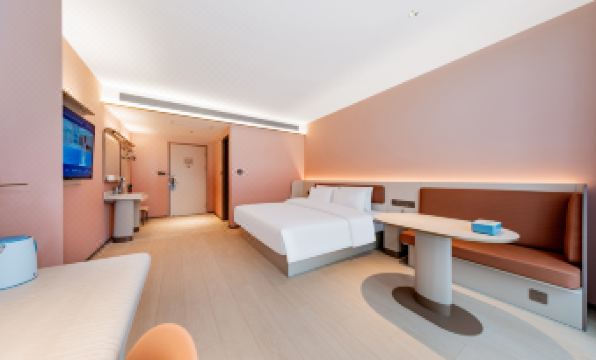 HanTing Hotel (Hohhot East Railway Station)