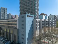 GreenTree Inn Select (Dalian Railway Station Zhongshan Square Subway Station Hotel) Hotels in Dalian