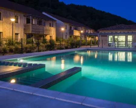 Vacancéole - Résidence le Clos du Rocher Hotels in Les Eyzies-De-Tayac-Sireuil