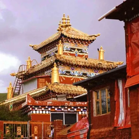 SeDaYunFeiHotel