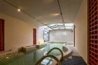 MEILUO NOMADLAND WELLNESS RETREAT - piscina