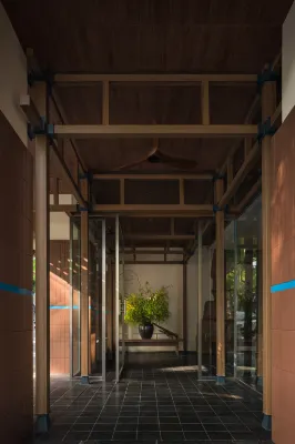 醒山紀·AWAKE CENTURY酒店（岳陽樓步行街店） 鄰近魚巷子洞庭南路歷史文化街區的酒店