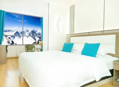 Homeinn Pebble Hotel (Fukang Old Bus Station) Hotels near Ice Lake Winery, Mount Tianshan