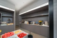 Atour Light Hotel Changchun Mixc the People’s Square Station Qingju Hotel