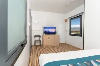 Rainbow Lake Homestay