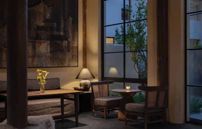 Mooncreek hotel