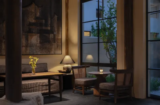 Mooncreek hotel