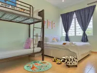NewWALAI N3 |Landed house near IMAGO KK| CarGarage - Bungalows