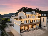 Kuriki Ichigo · FAIRYLAND Stream and Rice Field Designer Pool Accommodation