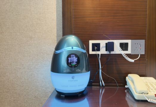 Serengeti HotelHotel Overview