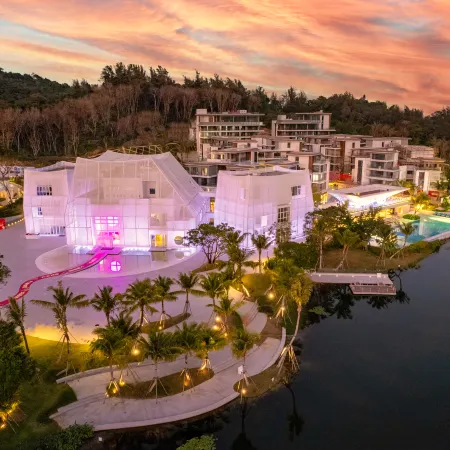 Wanning Xinglong Longing Hotel and Resort(All Suite Rooms)