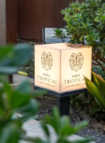 Dodu trophycal Pool Villa near by Airport