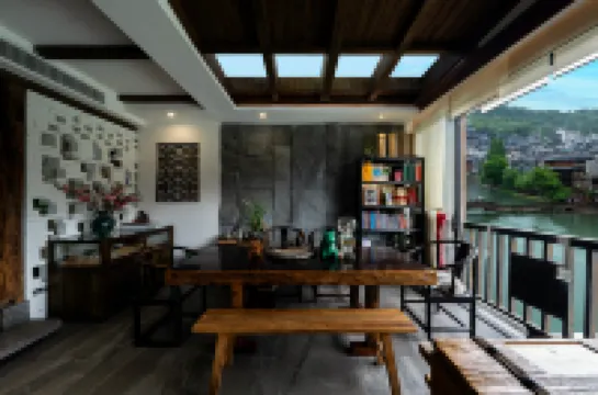 Fenghuang Jinshuian River View Hotel Hotels in Fenghuang