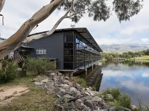 Oaks Lake Crackenback Resort