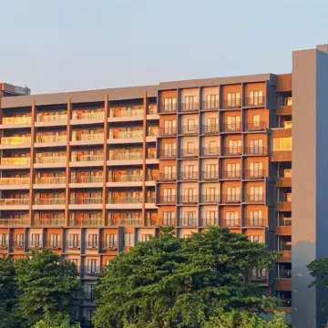 Oak Tree Emerald Hotel & Conventions Semarang Hotels near Gombel Golf