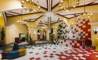 Monterreys Hotel (Leshan High Speed Railway Station)