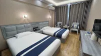 Zhongyuan Restaurant Hotel (Luquan Tingxihui Shopping Park) 루취안 호텔