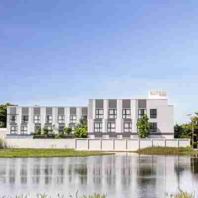 ゲート 43 エアポート ホテル Hotel Exterior