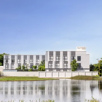 Gate43 Airport Hotel Отели рядом с достопримечательностью «Royal Park Thailand»