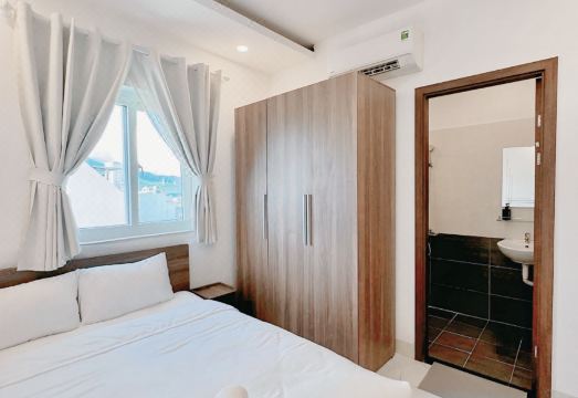 아니아 비치사이드 호텔 다낭의 현대적인 로비