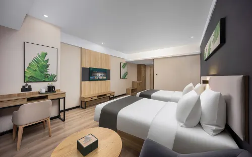 Yayue Hotel (Linyi Yihe Road Metro Store)