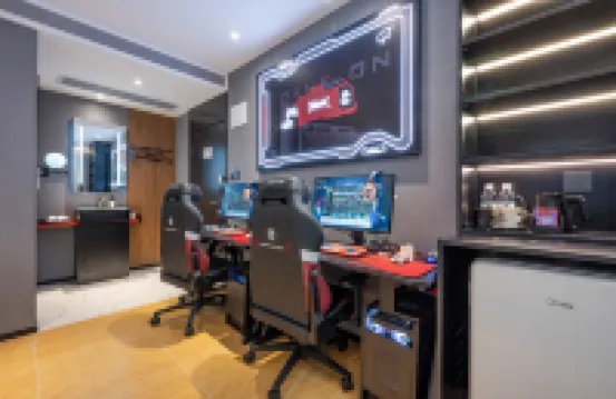 Homeinn YUNIK E-Sports Hotel (Beijing South Railway Station You'anmen Bridge)