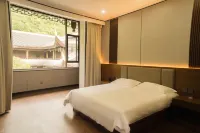 Pengshui Lanhai Hotel (Jiulicheng)