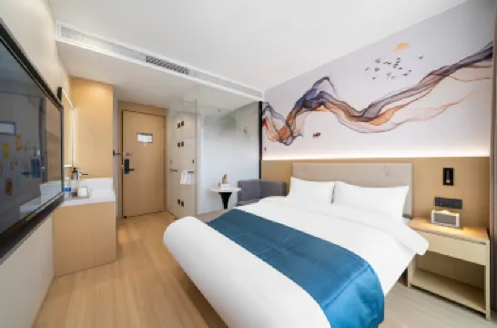 Shanghe Time Hotel (Shanghai Zhongshan Hospital Dong'an Road Subway Station Branch) Hotels near Xuhui Natatorium