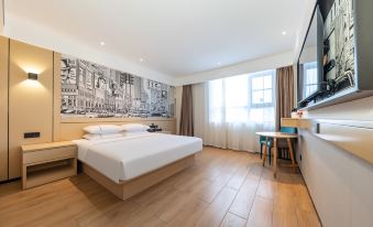 City Comfort Inn Hotel (Qianjiang Central City Longxia Street)