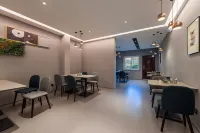 Homeinn Selected Hotel (Kaifeng Millennium City Park Scenic Area) - 3 Yıldız
