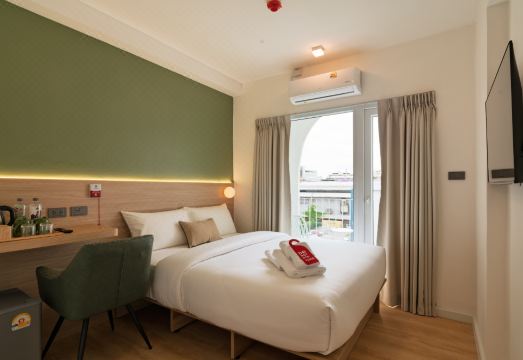 호텔 수영장 전경