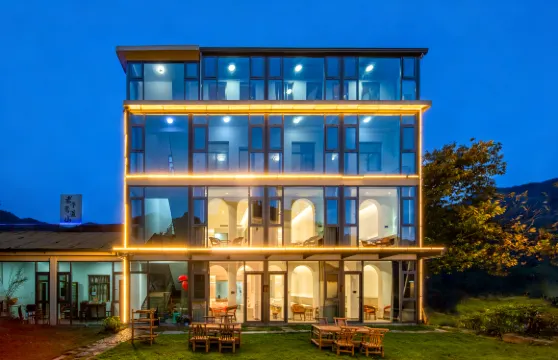 金谷春・溪畔環山・StarryNight・草坪美宿（皖南川藏線月亮灣景區店）