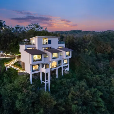 Lingyun Guanzhi Cloud Cliff Boutique Homestay