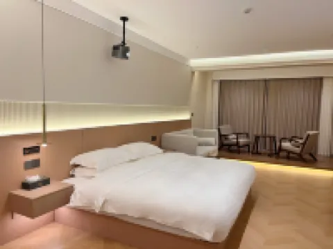 Longyu Future Hotel (Jinggangshan University Ji'an Station) Hotels near Jinggangshan University