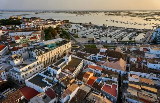 法魯酒店及海灘俱樂部