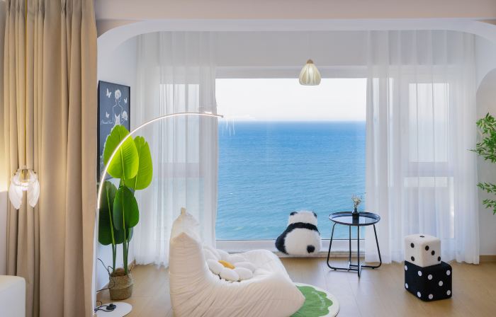 Encounter a guesthouse with a sea view.