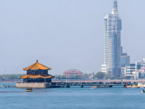 桔子酒店（青島棧橋火車站店） 鄰近棧橋的酒店