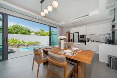 รูปภาพของนิคกี้ วิลล่าหรู 3 ห้องนอนพร้อมสระว่ายน้ำส่วนตัว พักผ่อนอย่างผ่อนคลายในบางเทา ลากูน่า