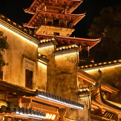 楓林晚居之家庭院（高鐵站弦高古城店） 鄰近婺源站的酒店
