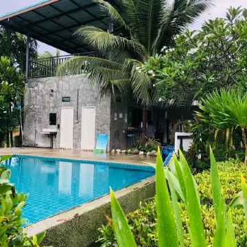 Sea Side Home Resort
