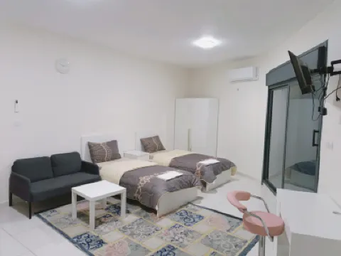 杜拉特阿爾伊斯拉公寓 鄰近約旦機場（阿勒婭王后國際機場）的酒店