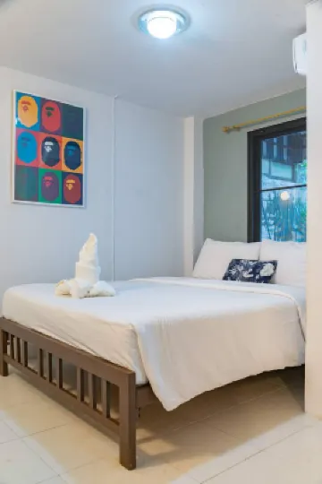 อโศกมนตรี โฮสเทล โรงแรมใกล้บีทีเอส อโศก