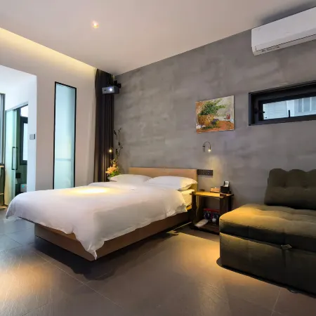 Biewu Space Homestay (Haikou Qilou Old Street)