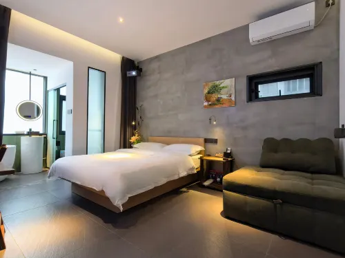 Biewu Space Homestay (Haikou Qilou Old Street) - เปิดใหม่