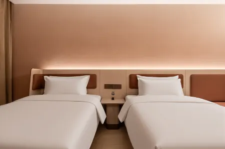 HanTing Hotel (Xiamen Jimei School Village)