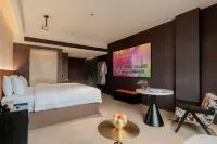 Chenfeng Designer Hotel (Honggutan Wanda Plaza Branch) - 신규