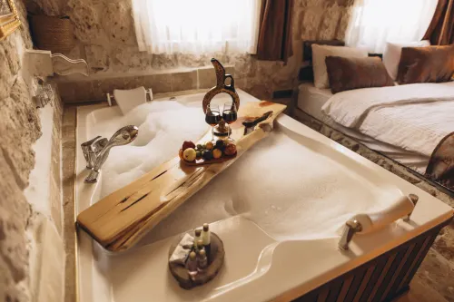 isadora cave cappadocia