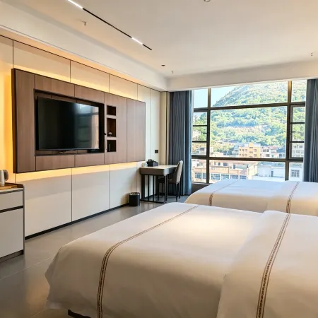 Huayi Smart Hotel (Anlong County Government)