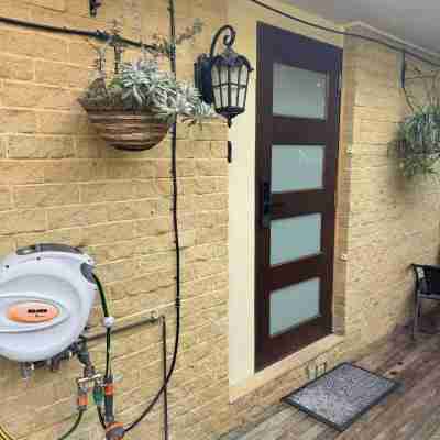 Sweet home in Goodwin Hill Hotel Exterior